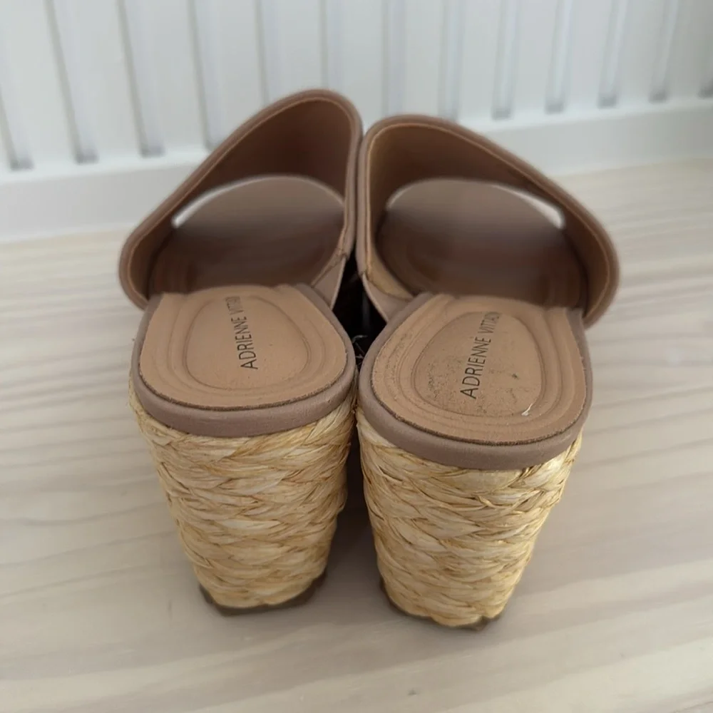 Adrienne vittadini Size 8 Straw Wedge Heel Slip On Sandal